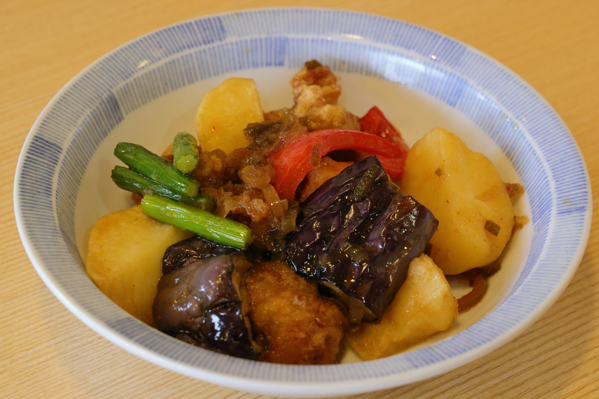 やっぱり定番ご飯が進む！電子レンジで作る簡単肉じゃが♪